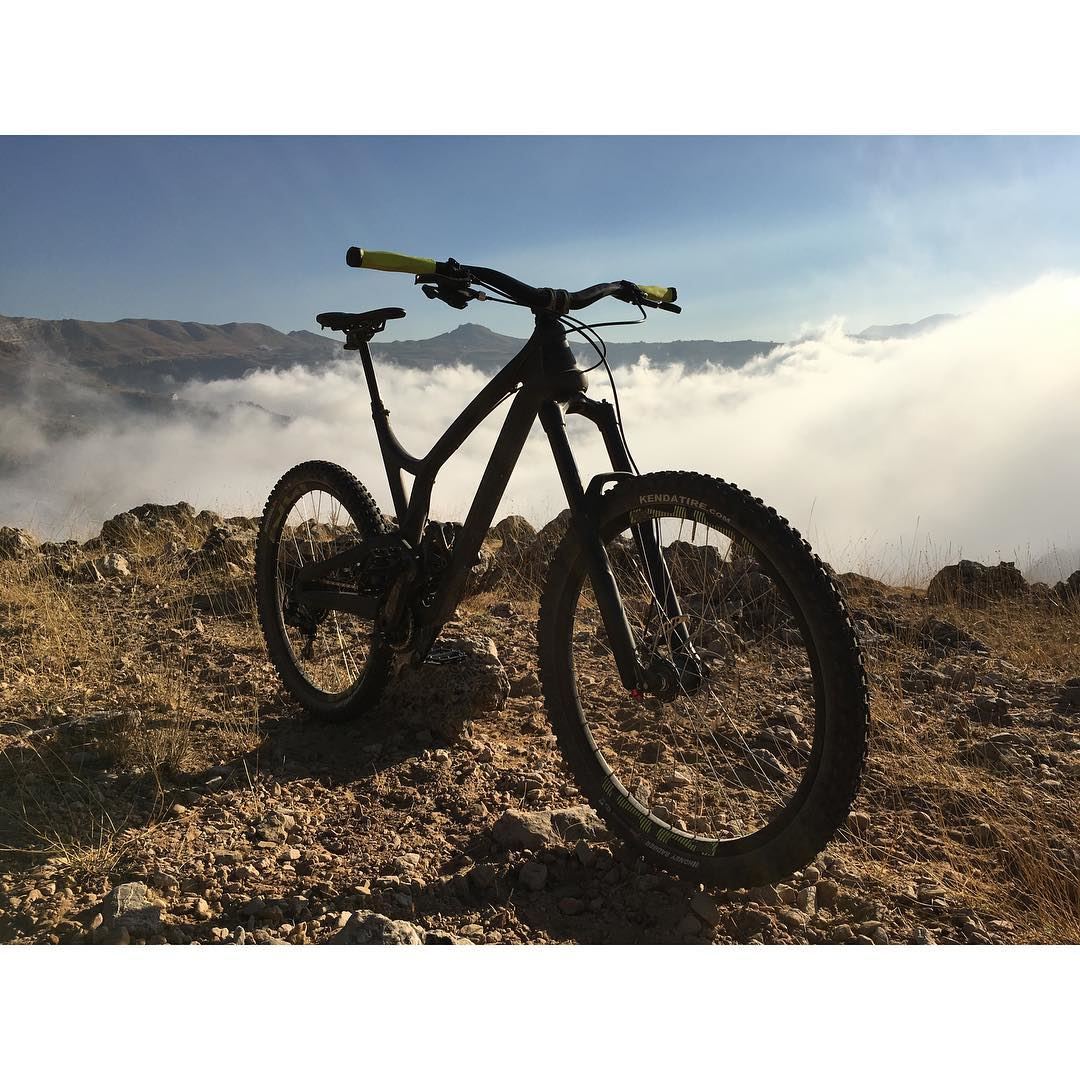 my bike takes me to places (Tannourine)