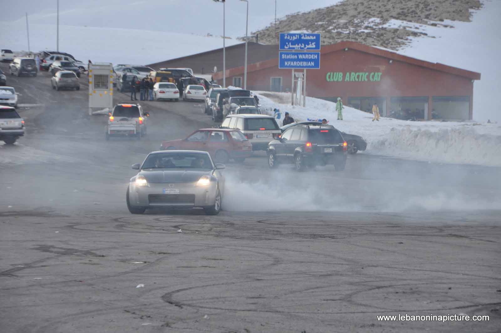 Nissan Drifting in Piste Warde Kfardebian Faraya (Winter 2012)