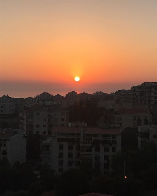 No filter needed here .... lebanesesunsets .... lucyinlebanon 💚 (Adma Ad Dafnah, Mont-Liban, Lebanon)