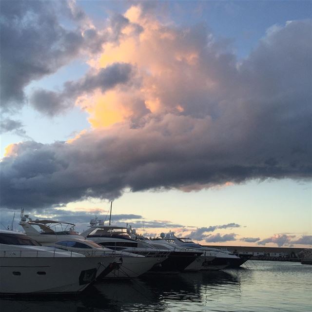  Nofilter  Sunset  TB  Bay  LiveLoveBeirut  LiveLoveLebanon  Sea  Yacht ... (Zaytona Bay)