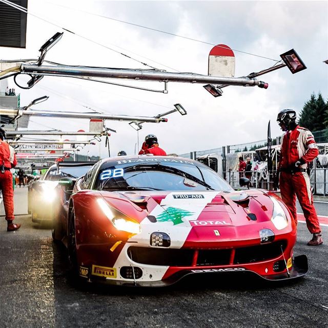 O piloto libanês de origem armênia Alex Demirdjian e sua equipe estão nas... (Circuit de Spa-Francorchamps)