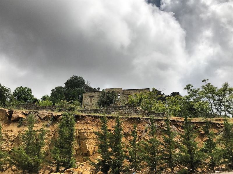 Old places have soul• (Sawfar, Mont-Liban, Lebanon)