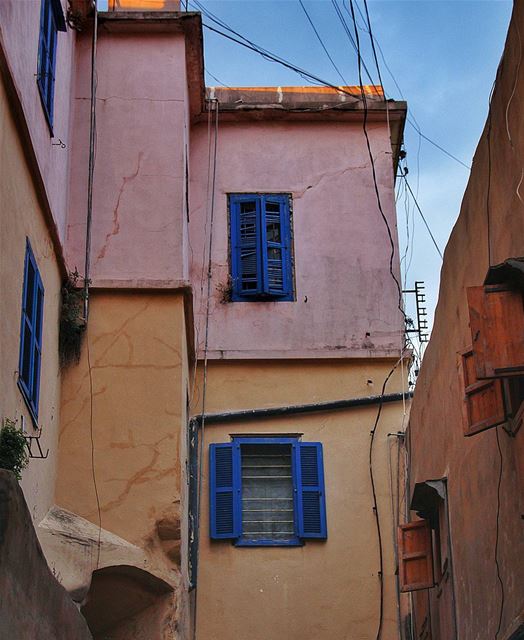 Old suburbans of Saida 🏚🏚 (Saïda, Al Janub, Lebanon)