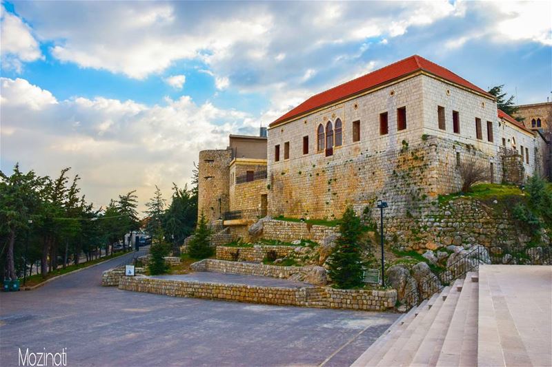  oldcastle heritage romanian romanian castles oldbuilding architecture... (Rashayya, Béqaa, Lebanon)