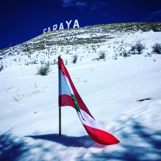 One flag, one land, one heart , one hand, one nation 🇱🇧😍 livelovefaraya... (Faraya Mzaar)