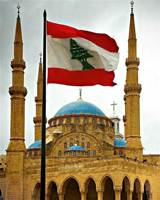 Our Lebanon, Our flag, Our lifestyle of living 🌲💒🕌❤ beirut ... (Beirut, Lebanon)