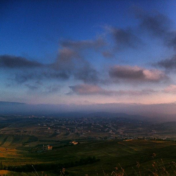 Outlook of yaroun from maroun. simplyaroun foggy