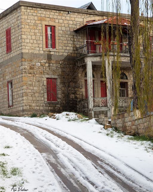 🏠... photography photographer photooftheday landscape... (Sawfar, Mont-Liban, Lebanon)