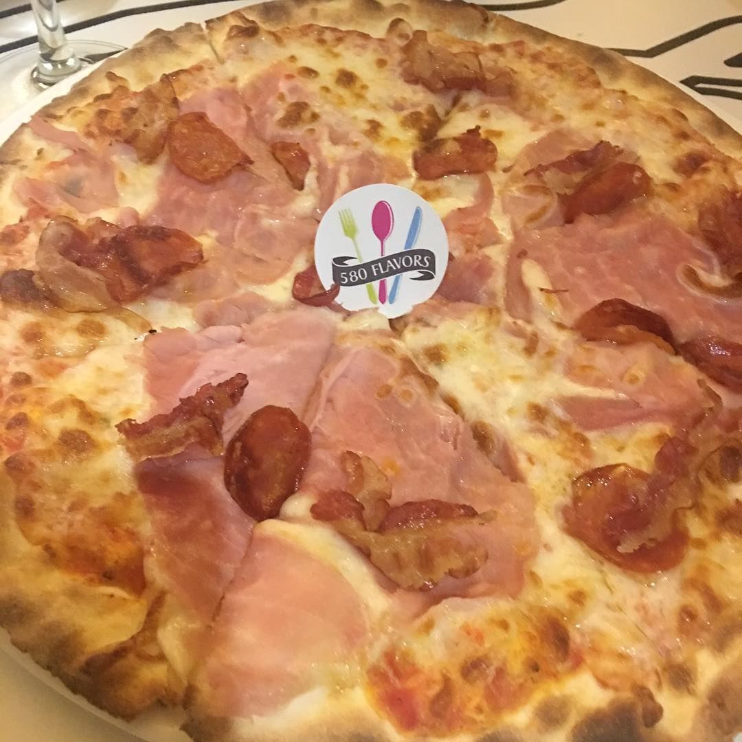 Pizza 🍕 time 😍😍 @saggiorist  ehden ... 580flavors  lebanesefood ... (Saggio Ristorante)