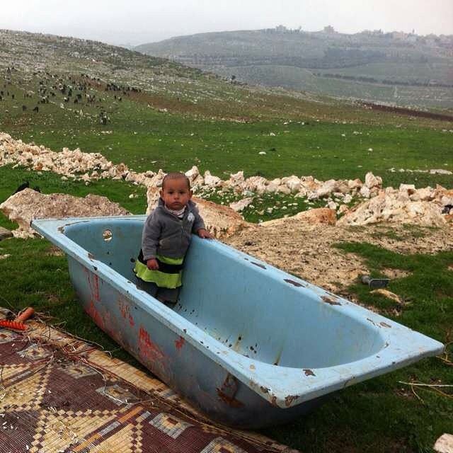 Random Syrian girl/boy. simplyaroun