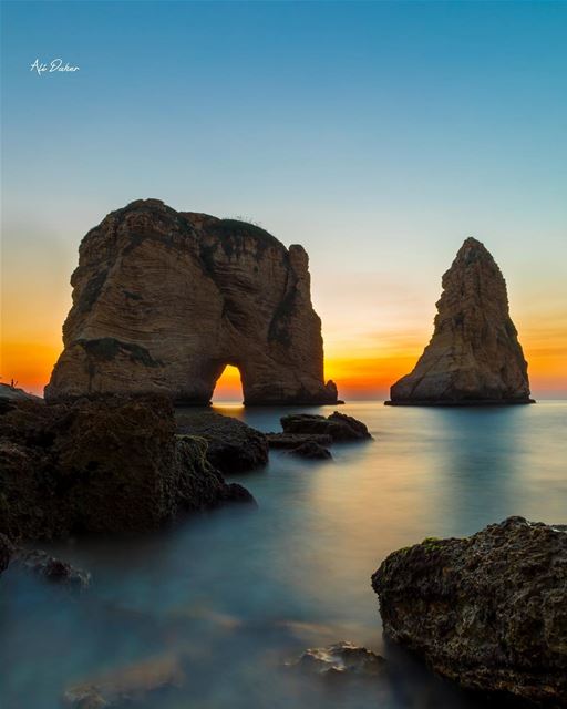 Rawshe Rock🌅.... sunset sunsetporn sunsetpics landscape... (Beirut- Al Rawsheh)