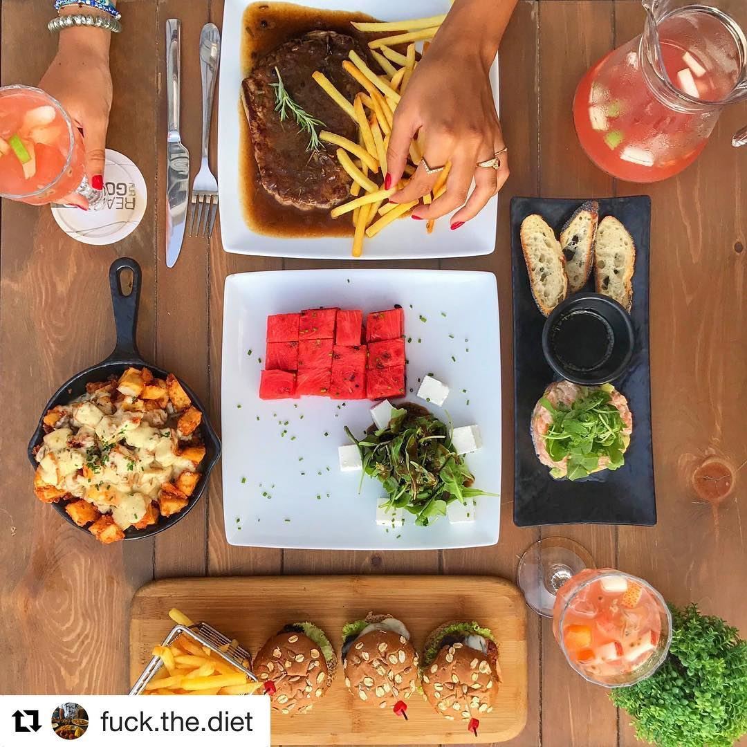  Repost @fuck.the.diet Sunset  dinner served 🍹 Jackie On The...