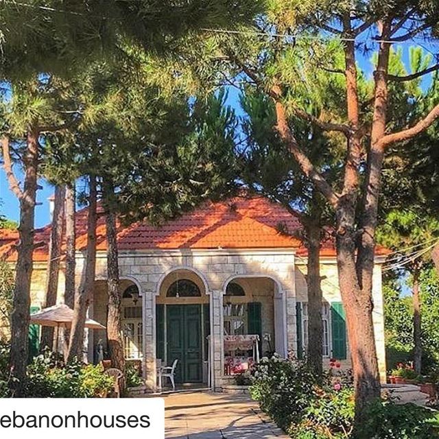  Repost @lebanonhouses (@get_repost)・・・Hello from Dhour El Choueir...