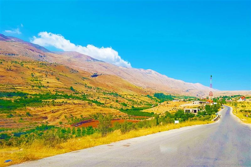  Road to  Heaven... ... (Deir el Ahmar)