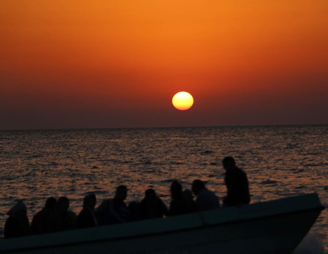 Sail away. sunset sunsetlovers boats sailing livelovebeirut... (Raouché)