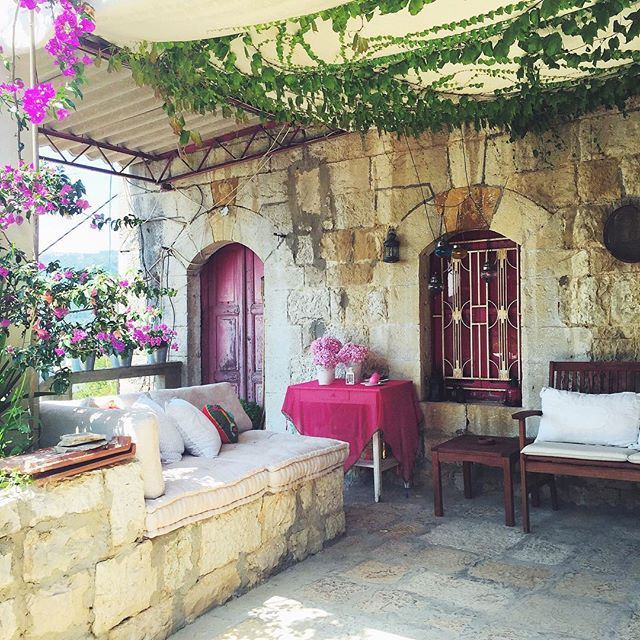 Setting up the "stay7a" to welcome the early spring liveauthentic (Aramoun Keserwan)