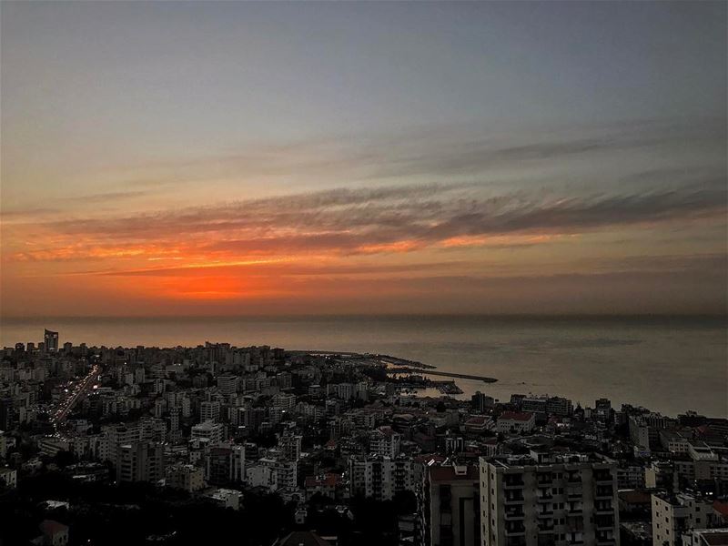 Sharp🌅• lebanonhouses  livelovelebanon  livelovebeirut  beiruting ... (Joünié)