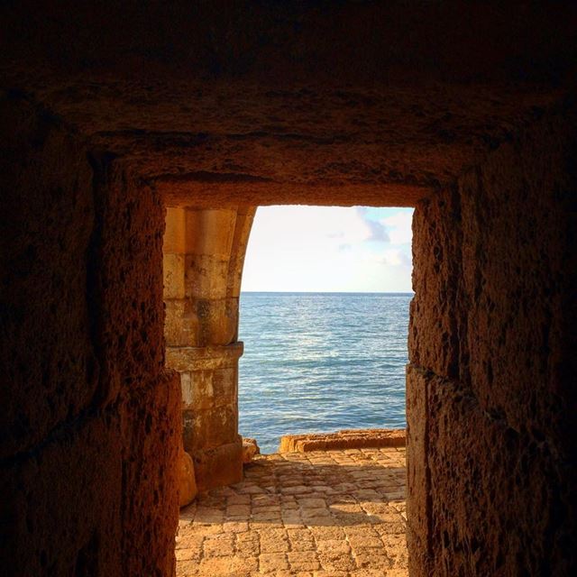 🌊 (Sidon Sea Castle)