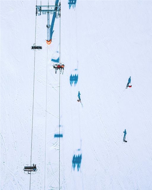 Sliding shadows ⛷ (Mzaar Kfardebian)