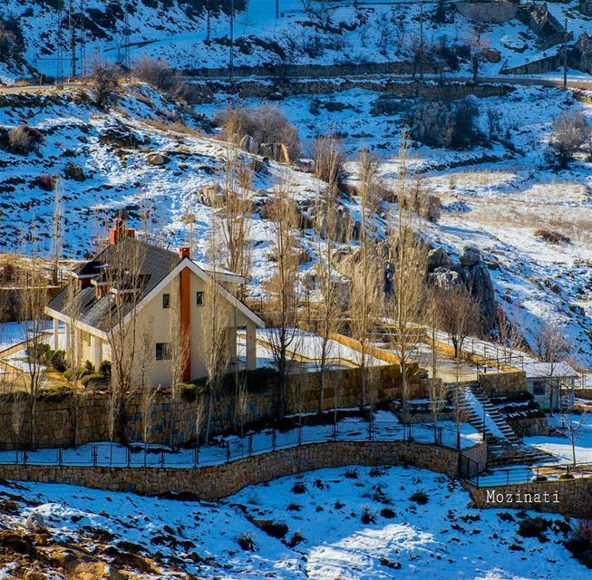  snow winter houses insta_worldz wonderful_places ig_myshot ig_myshots... (El Laklouk, Mont-Liban, Lebanon)