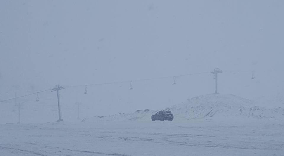 Snowing in Piste Warde Kfradebian