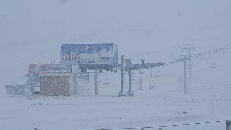 Snowing in Piste Warde Kfradebian