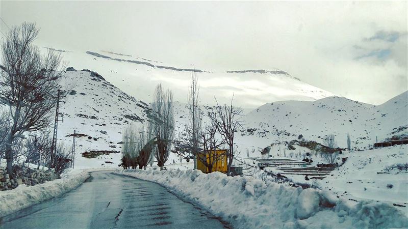 Snowy day ❄❄❄  Lebanon  Lebanese   Bsharri  village   landscape  Clouds ... (Bsharri, Lebanon)