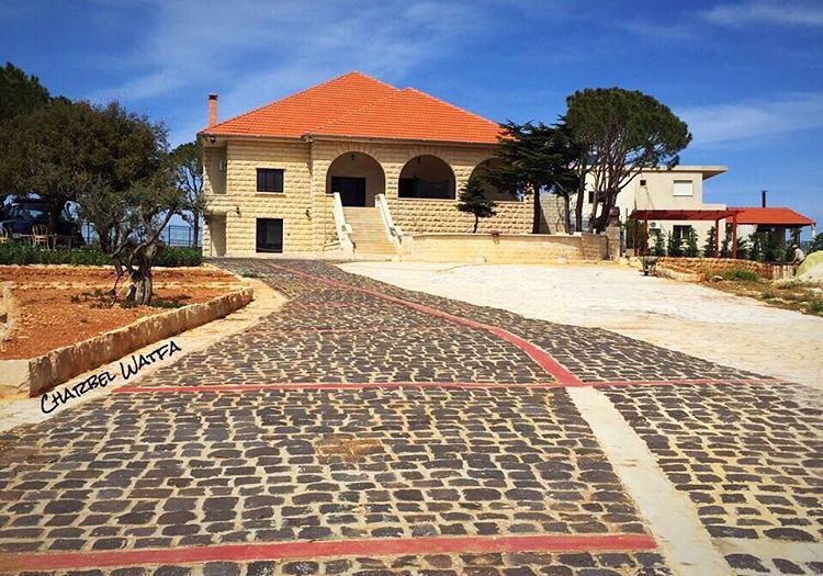 Souls tend to go back to who feels like home 🏡   travel  travellife  ... (Asya, Liban-Nord, Lebanon)