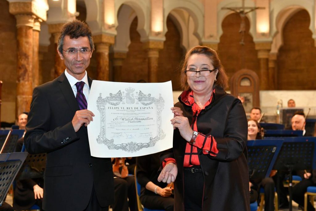 Spain’s King Felipe VI, awarded director of the National Conservatory Walid al-Musallim, the Order of Merit of Komndor rank, in Beirut. (Nabil Ismail) via pow.photos 