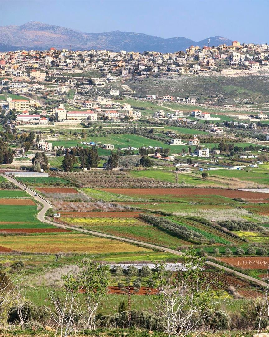 Spring roads @livelovemarjeyoun (Marjayoûn, Al Janub, Lebanon)