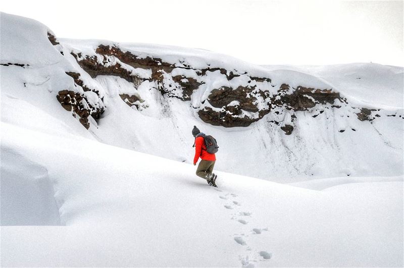  sunday hike hiking snow mountains climbing nature naturephotography... (Sanine)