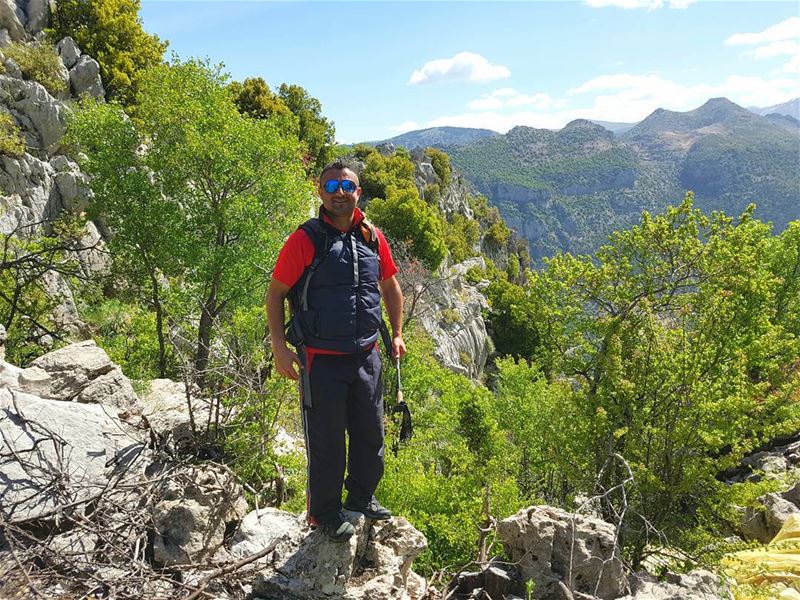 Sunday Hiking  hiking  friends  spring  mountains  batroun  laklouk ... (Tannurin At Tahta, Liban-Nord, Lebanon)