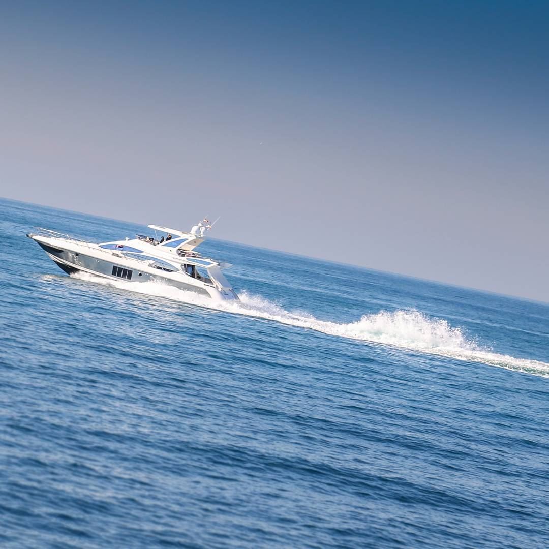  Sunday  Sun  Winter  Season  Lebanon  Beirut  Beach  Sea  Boat ...