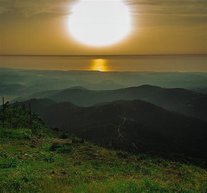 Sunset captured from the area of Jizzine... (Jabal Sâfi)