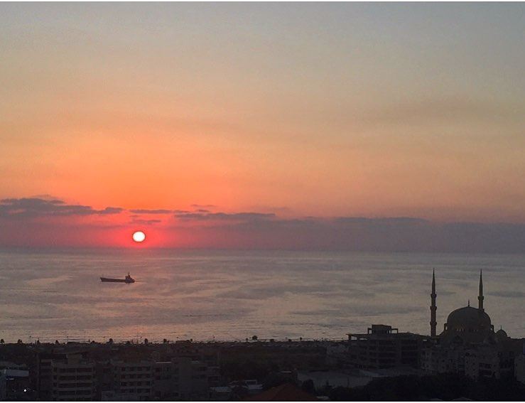 Sunset is always beautiful 🌅.. mylebanon picoftheday  lebanon saida... (Saïda, Al Janub, Lebanon)