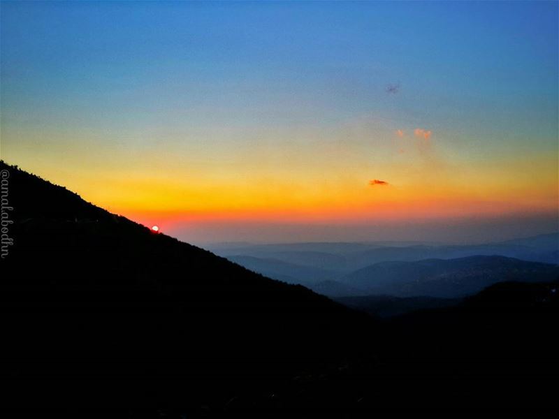 sunset never goes out of style! 👌📷🍃 nature_perfection  naturelovers ... (Mount Hermon)