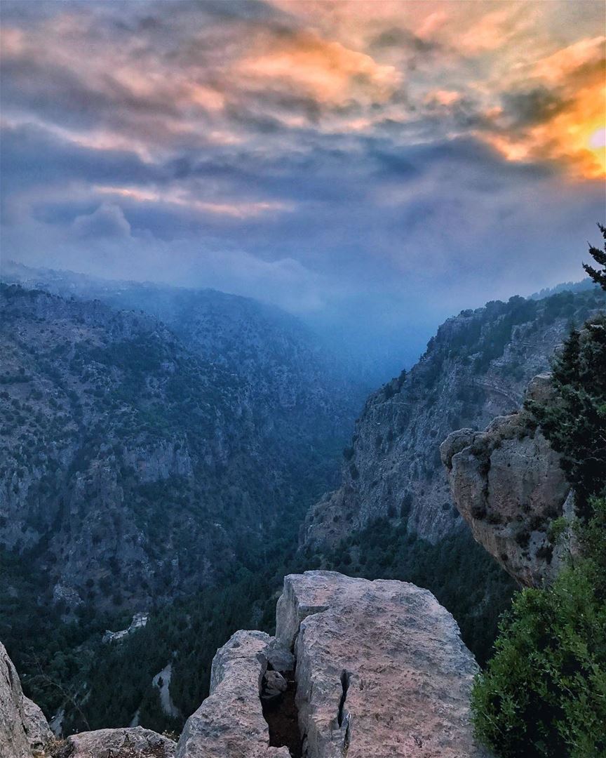 Sunset over the magical Annoubine..... earthpix  earthofficial ... (Bcharré, Liban-Nord, Lebanon)