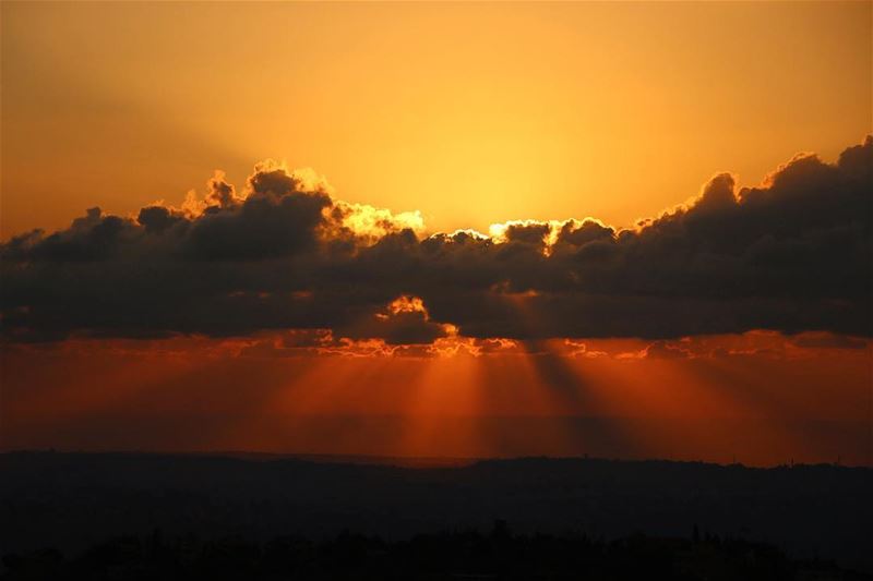 🌅.... sunset sunsetporn sunsetpics landscape landscapephotography... (Arab Saleem)