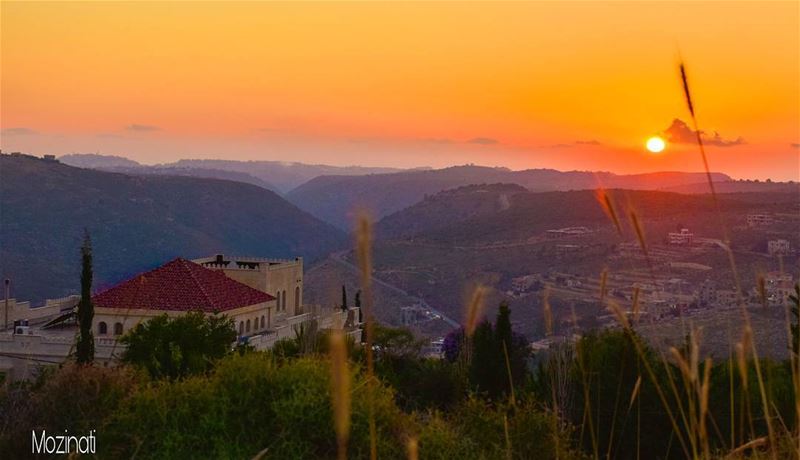  sunset sunsets sunset_hub sunsetlove sunsetlovers sunsetporn... (Hoûmîne El Faouqa, Al Janub, Lebanon)