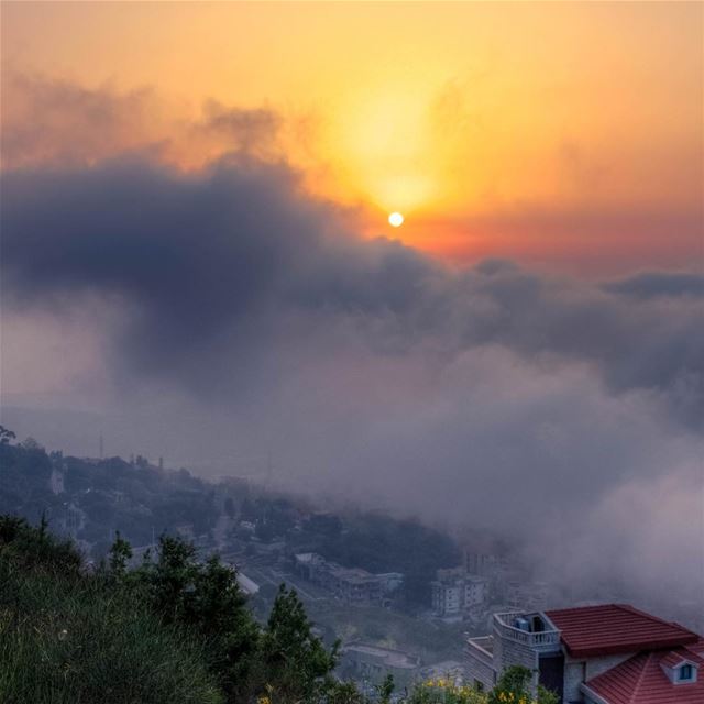 sunset sunshine clouds landscape Aley mountains nature livelovebeirut... (`Alayh, Mont-Liban, Lebanon)