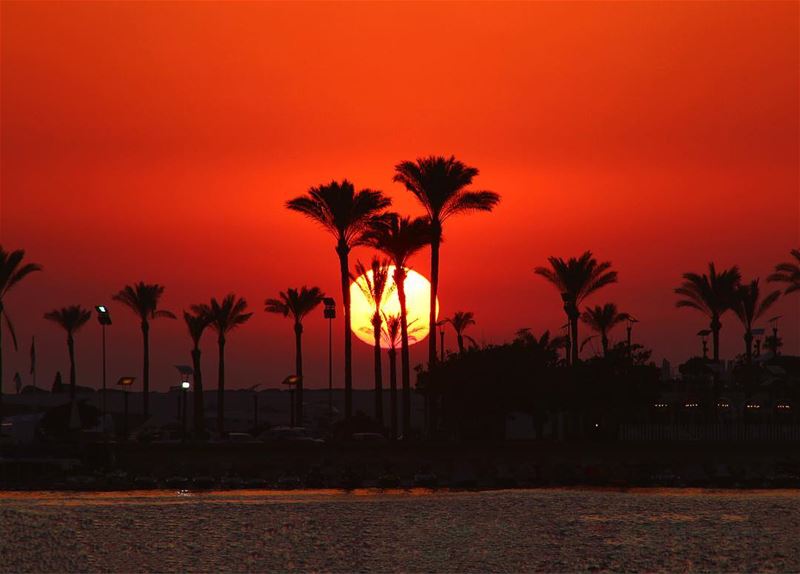  sunsetlovers 🌅.... sunset sunsetporn sunsetpics landscape... (Beirut, Lebanon)