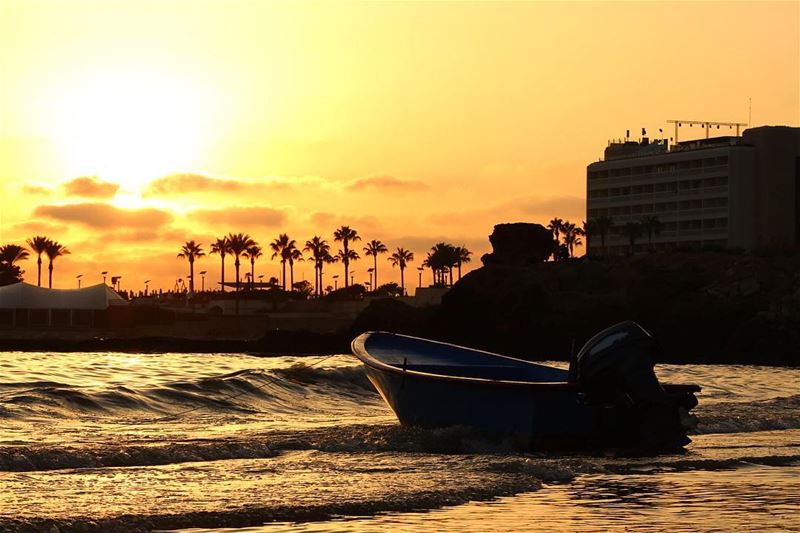  sunsetlovers 🌅.... sunset sunsetporn sunsetpics landscape... (Beirut, Lebanon)