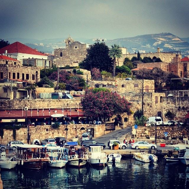  tb  Byblos ...