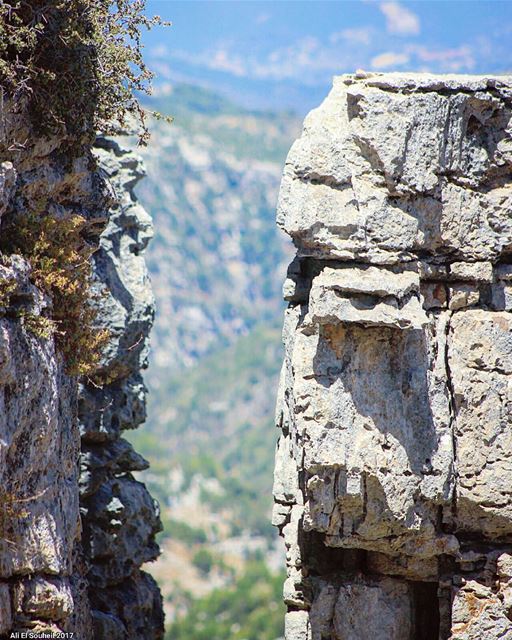  tb  tannourine  mountains  rocks  closeup  northlebanon  lebanon ... (Tannourine - Balou' Balaa)