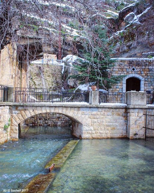  tb  winter  jezzine  water  bridge  snow  mountains  southlebanon ... (Jezzîne, Al Janub, Lebanon)