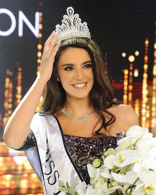 🇱🇧 The beautiful Lebanese model Perla Helou won the title of Miss... (Casino du Liban)