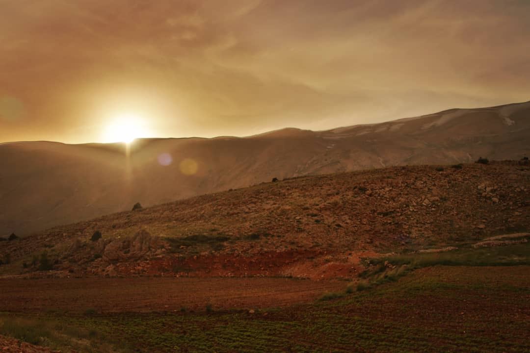 The beauty of nature. lebanon  sun  sunset  nature  mountains ... (Oyoun oreghoch)