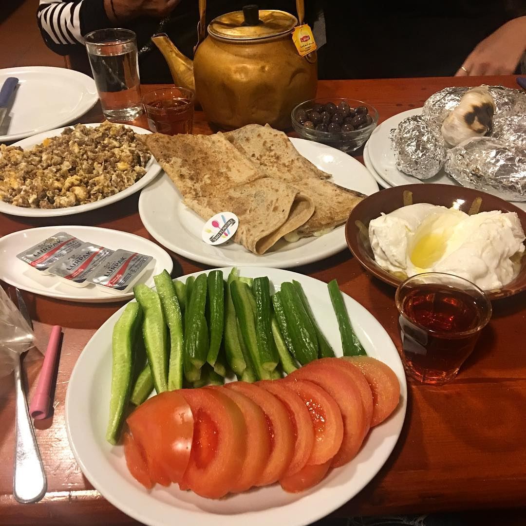 The best 😍😍😍  faraya ... 580flavors  lebanesefood  livelovefood ... (Jalset al erzal)