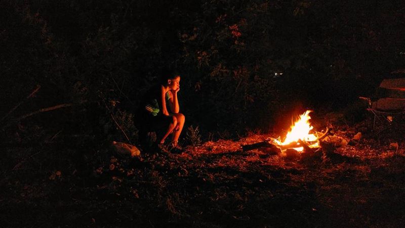 The best nights are spent by the camp fire 🔥⛺... (El Madfoûn, Liban-Nord, Lebanon)