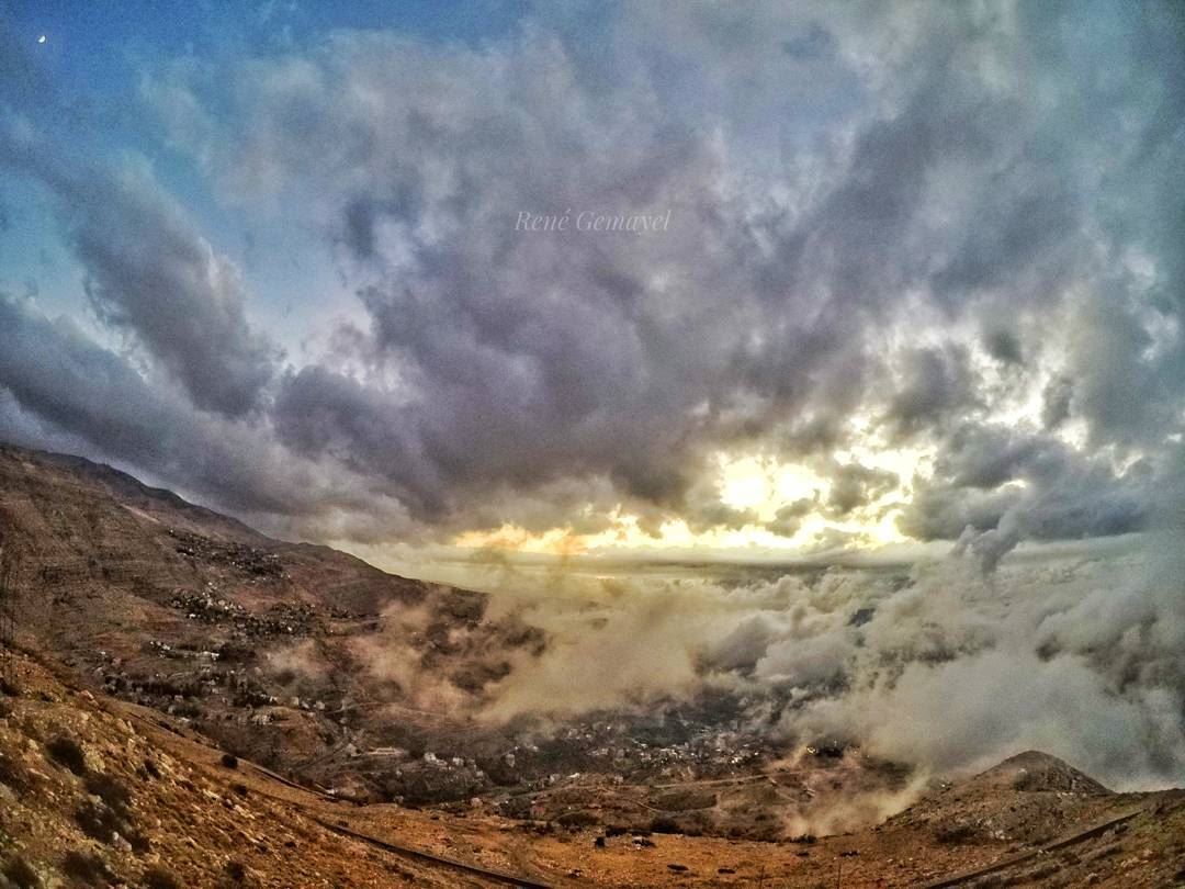 ....The best way to avoid Disappointment is not to expect anything... (Faraya, Mont-Liban, Lebanon)